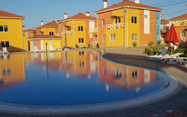 Апартаменты Уютная студия возле моря