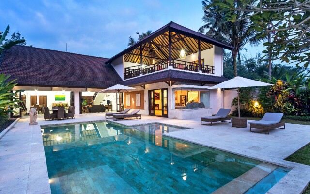 Вилла Candi Kecil Empat