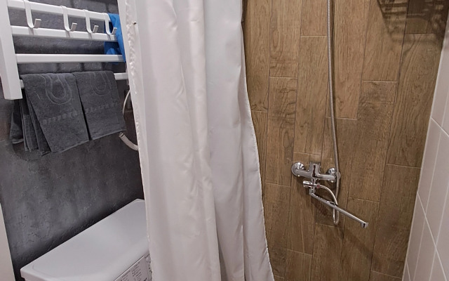 Uyutnaya studiia nedaleko ot centra i zh/d vokzala Flat