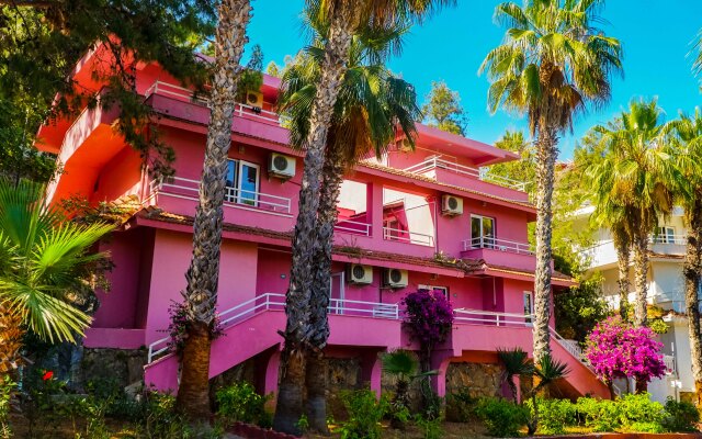 Senza Garden Holiday Club Hotel