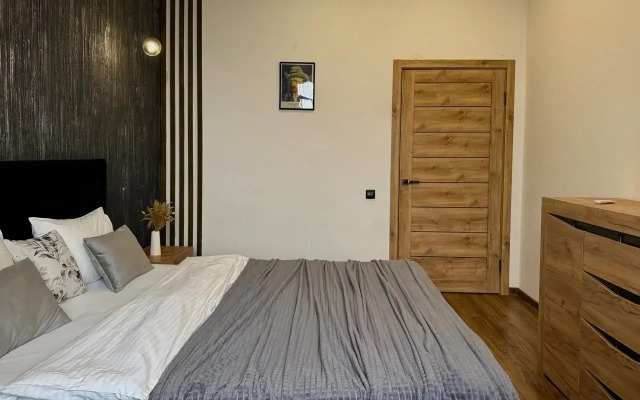 Apartamenty Avrora na Mikhalitsyna 1. 10 etazh