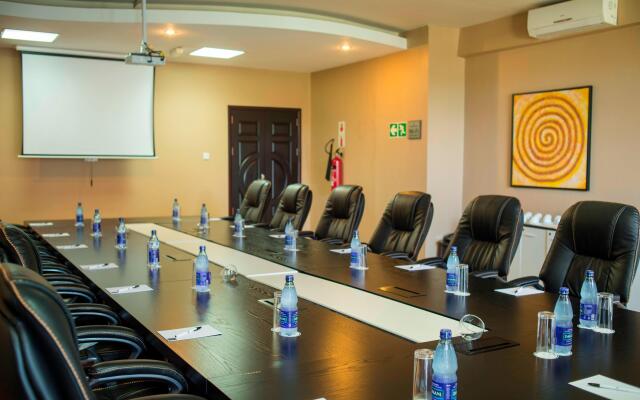 Protea Hotel by Marriott Entebbe Hotel