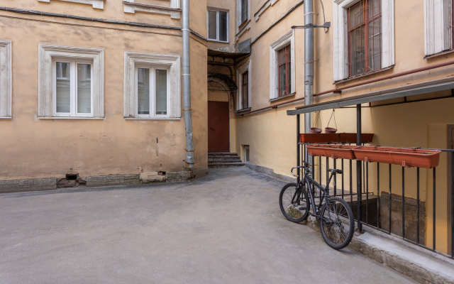 Квартира Двухкомнатная с Дизайнерским Ремонтом на Садовой