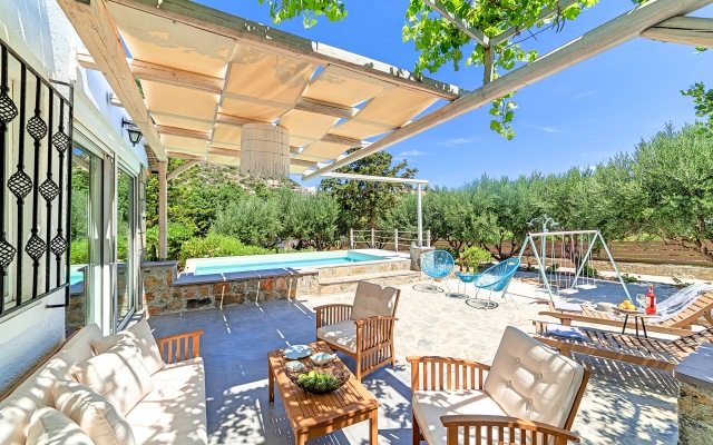 Cretan Lodge Heated Pool Villa