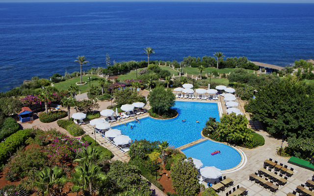 Merit Crystal Cove Hotel Casino & SPA