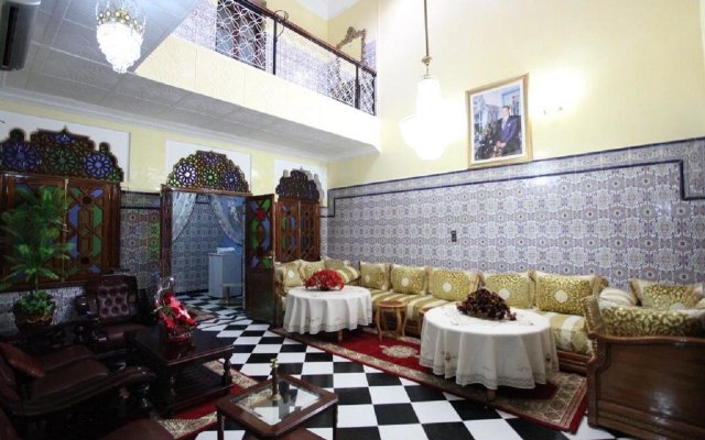 Отель Riad Fatouma