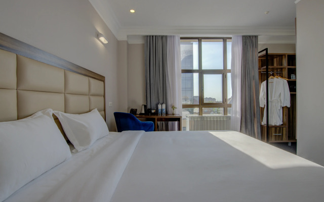 Resident Hotel