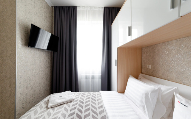 Red Apartments Art Layt Siti Apartament Falkone Apartments