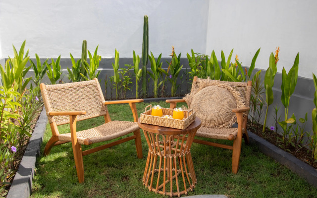 Novaya Chastnaya, Ogromny Basseyn, Changu, View Bali Villa