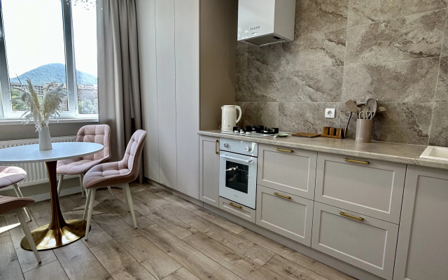 Na Oktyabr'skoj Flat