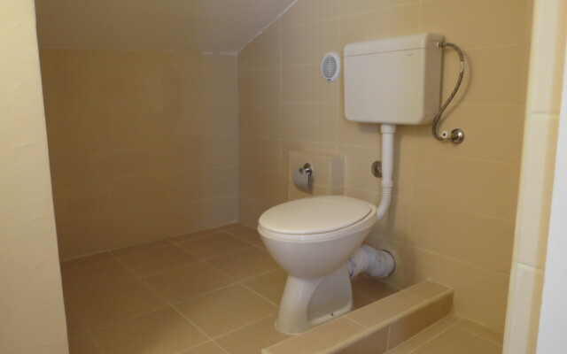 More 1/3 Apartments