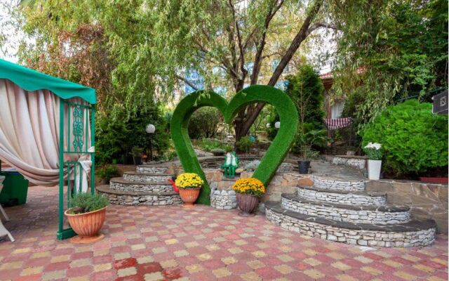 Medovaya Guest House