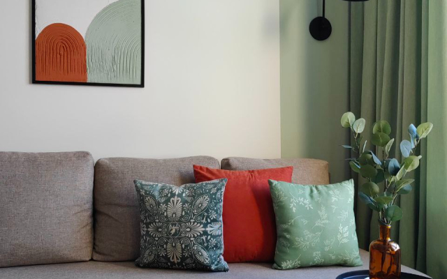 Квартира Стильная с Панорамным Балконом