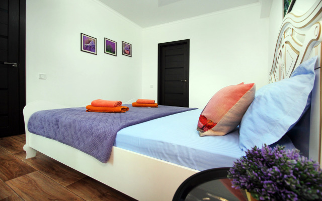 294 Raduzhny Bereg Flat
