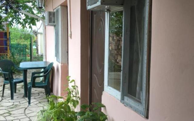 Otdyih U Morya Guest House