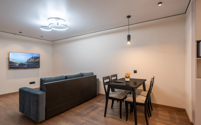 Uyutnaya Studiya V Tsentre Kaspiyska Flat