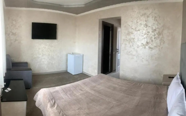 Hotel Maruna