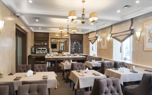 Hotel Volga