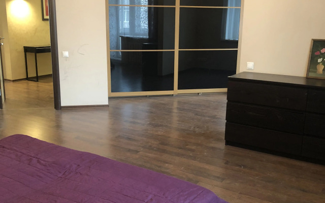 Krasivaya Vidovaya Ryadom S Kazan-Arenoy Flat