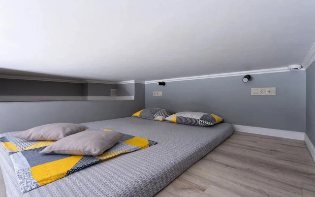 Dvuhurovnevye Klassicheskie S Vidom Na Gorod Na Vladykino Apartments