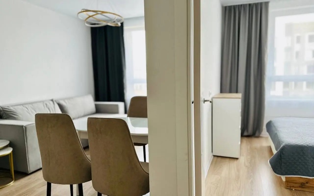 Runway Apartments Flat
