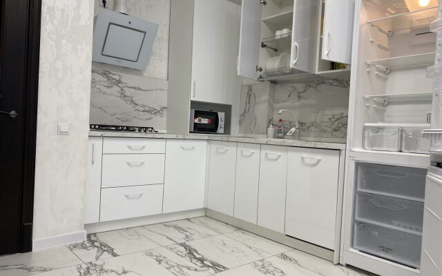 V Tsentre S Vidom Na Park Apartments