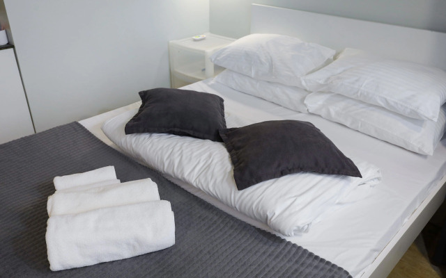 Апартаменты на Монетном Переулке 2