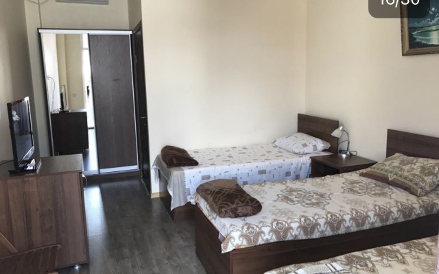 Guest house Mandarin on Titova 85