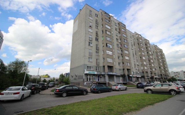 Апартаменты Crown39 на Гайдара