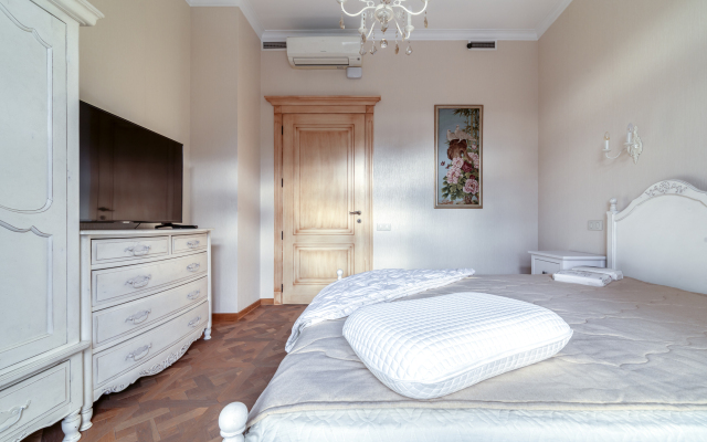 Апартаменты Превосходная квартира у парка Горького