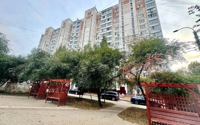 Holmy Nahimovsky Apart Flat