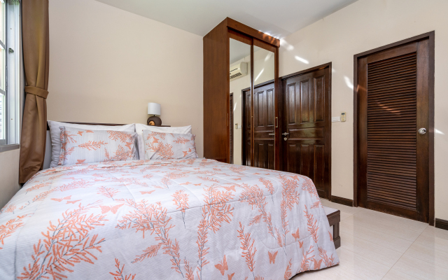 Spacious villa in Casa Sakoo resort Villa	