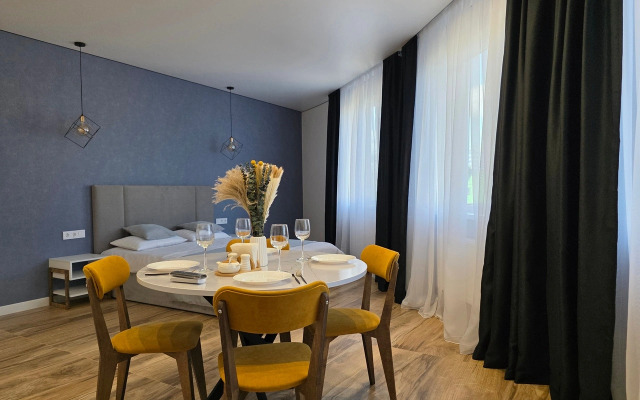 Dizaynerskaya S Vidom Na Gory Flat