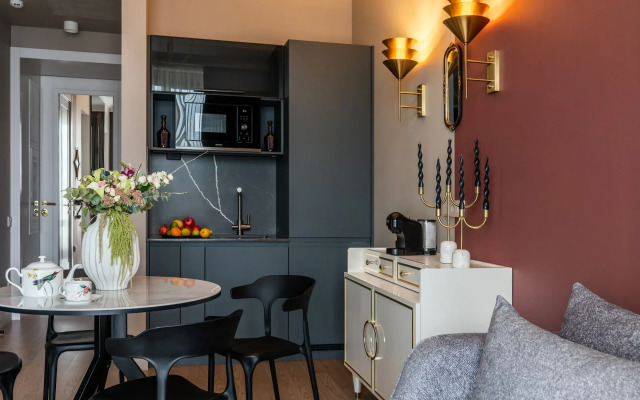 Look&Feel Aristocrat Apartments