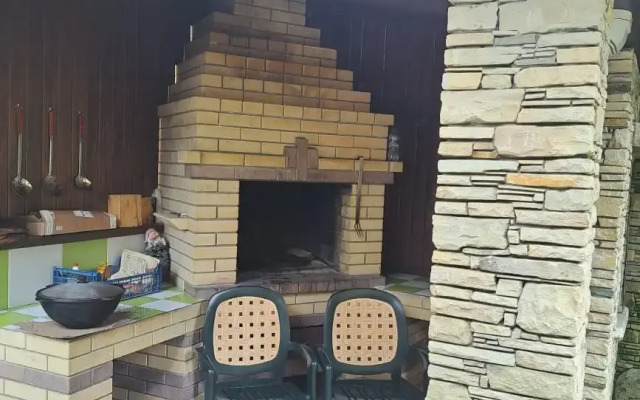 Yava Guest house