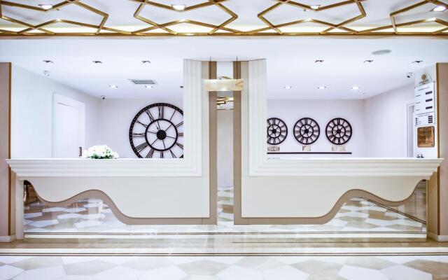 La Boutique Hotel & Suites (Adult Only 16+)