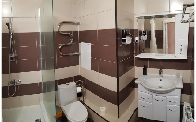 Sisayd Na 65 Let Pobedi Apartments