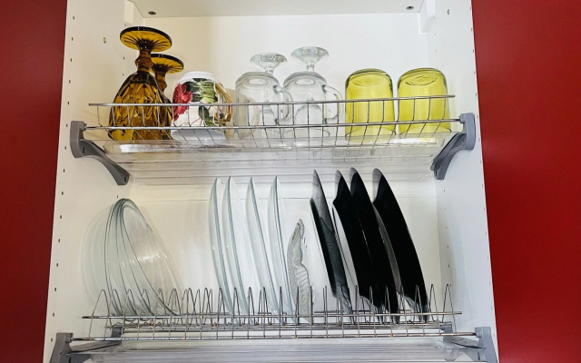 Апартаменты на Счастливом переулке