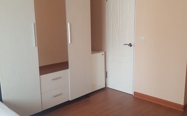 Larisa Guest House