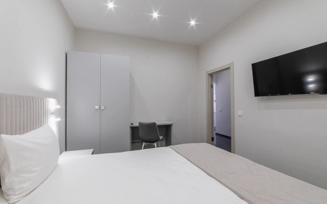 Апартаменты на Коммуны 2