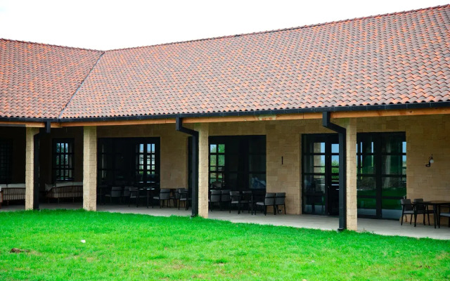 Курортный отель Метео