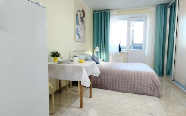 Semeynye S Balkonom Lesnaya Apartments
