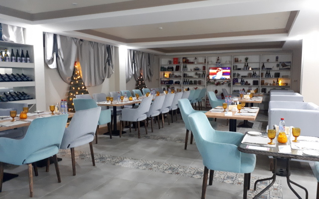 River Star Hotel
