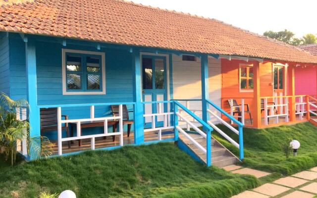 Morjim Queen Beach Resort Hotel