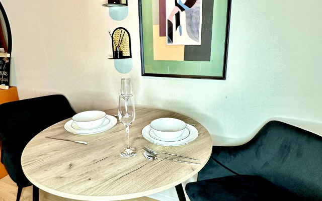 Dizaynerskaya na 33 Etazhe Flat