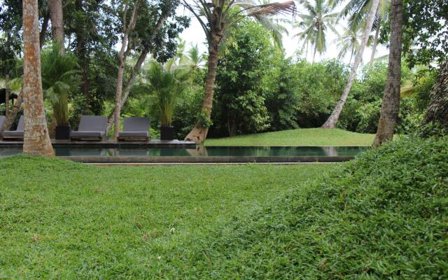 Kaju Green Eco Lodges Hotel