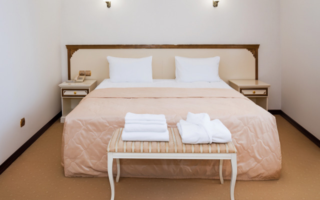 AZIMUT Hotel Tambov 4*