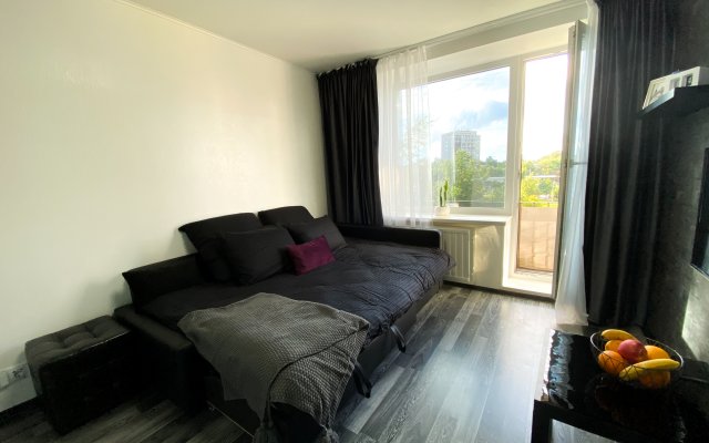 White & Black Apartments