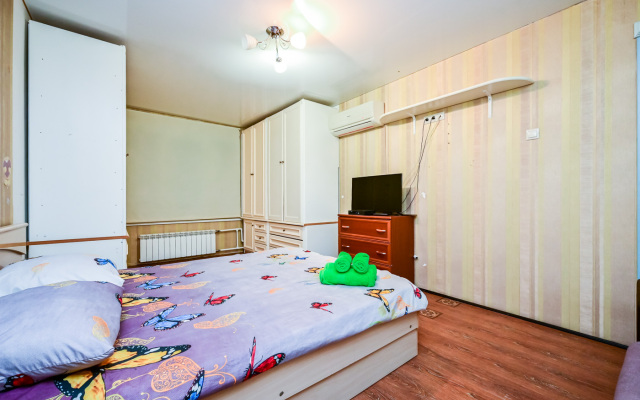 Na Dekabristov 12 Apartments