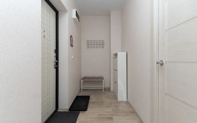 Na Ulitse Petukhova 162 Flat